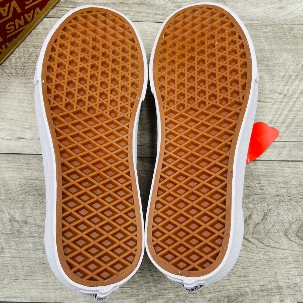 NWT Vans Old Skool - Picture 4 of 6